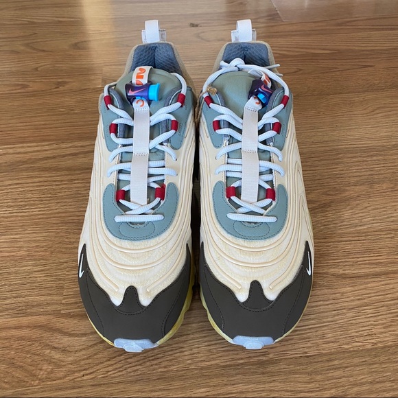 SOLD Travis Scott x Nike Air Max 270 Cactus Trails - Picture 6 of 8